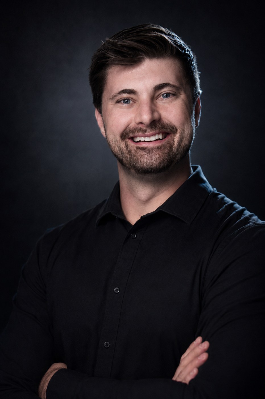 Michael Clewes headshot